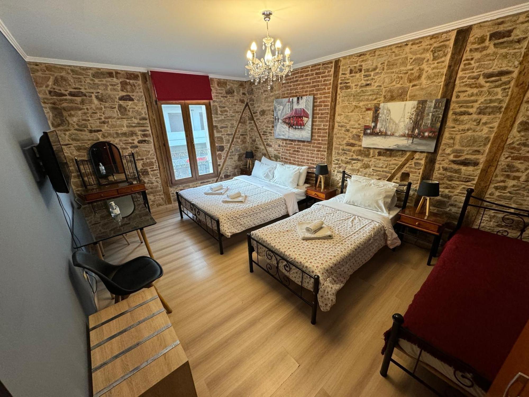 Ionia Rooms Chios Town Eksteriør billede