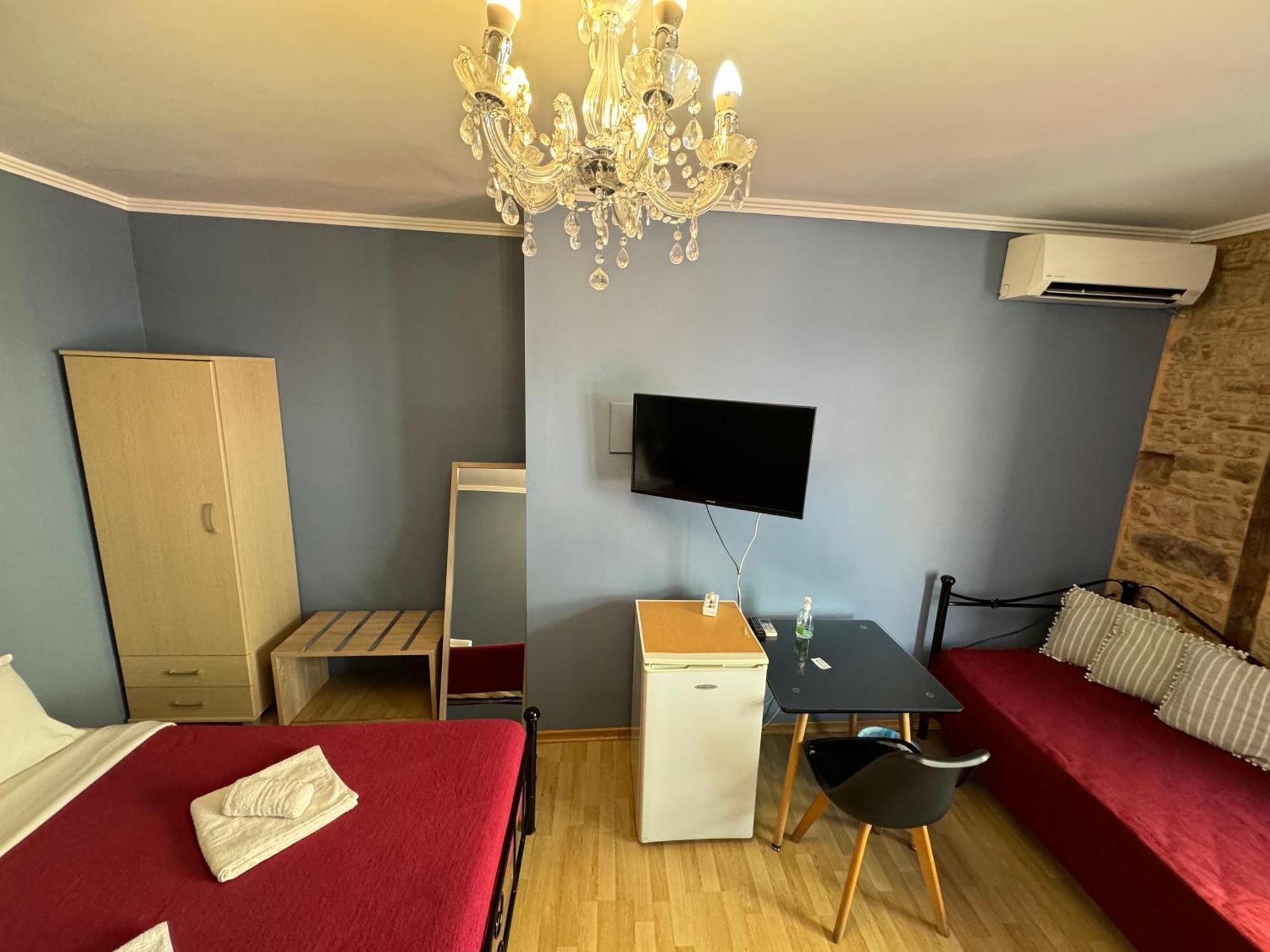 Ionia Rooms Chios Town Eksteriør billede