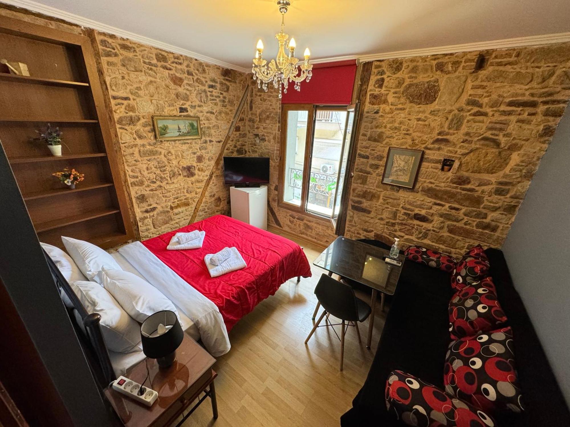 Ionia Rooms Chios Town Eksteriør billede