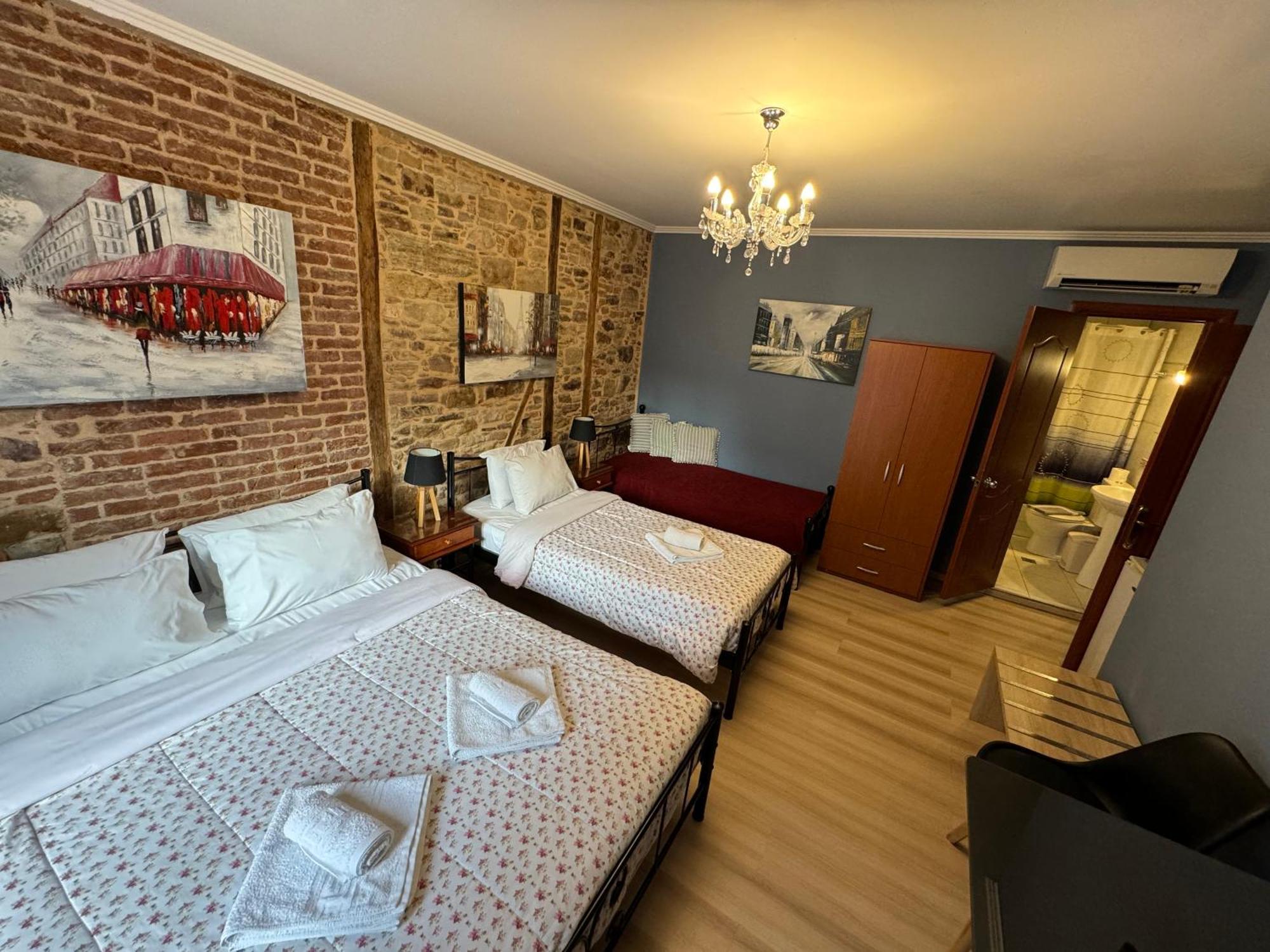 Ionia Rooms Chios Town Eksteriør billede