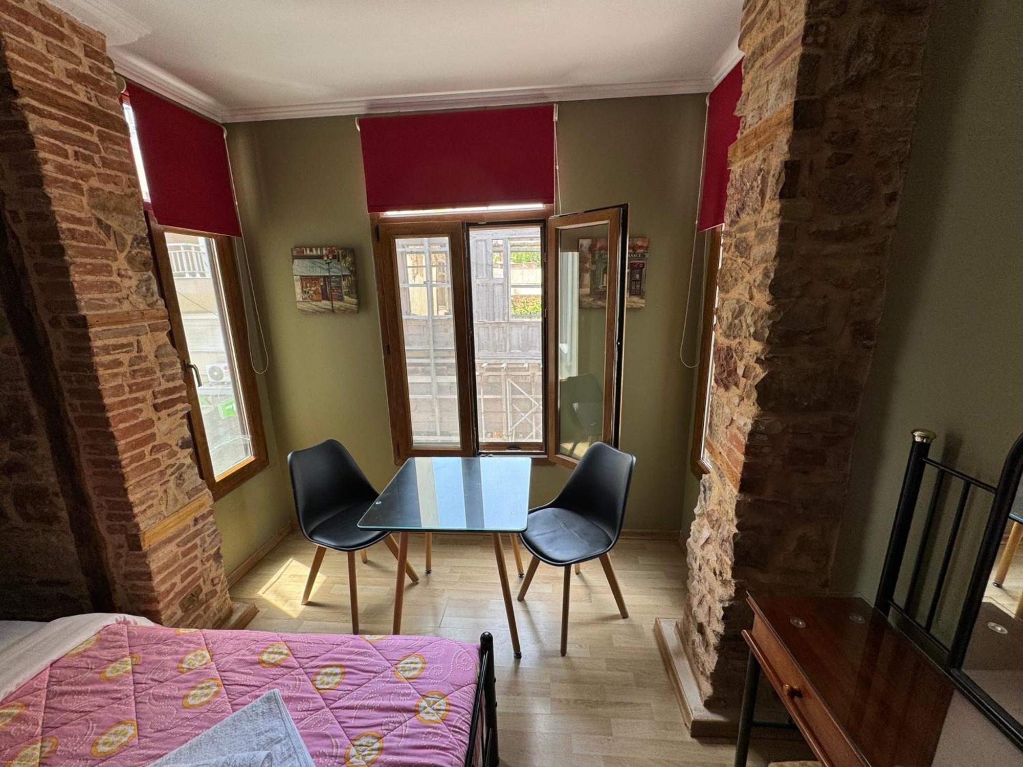 Ionia Rooms Chios Town Eksteriør billede
